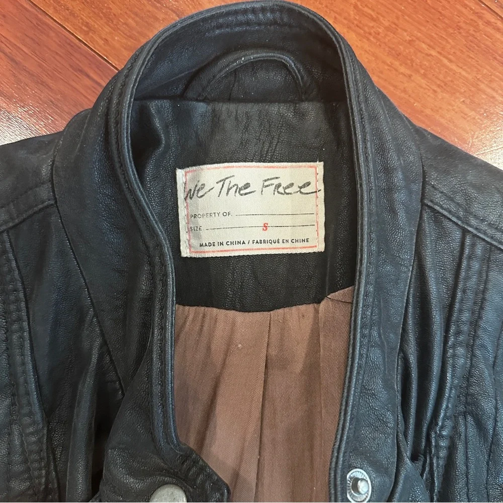 Free People chic black